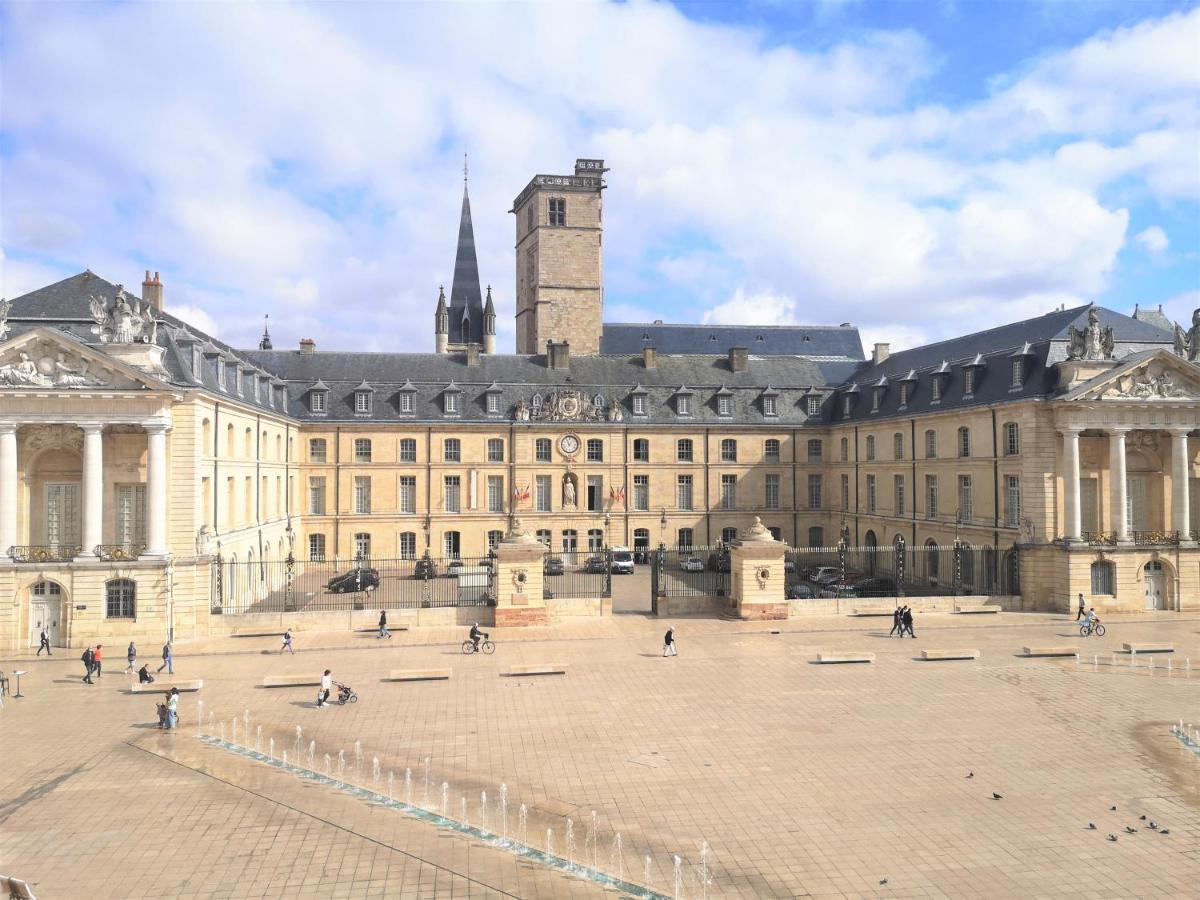 Apartament Le Dentan, Au Centre Historique De Dijon Zewnętrze zdjęcie